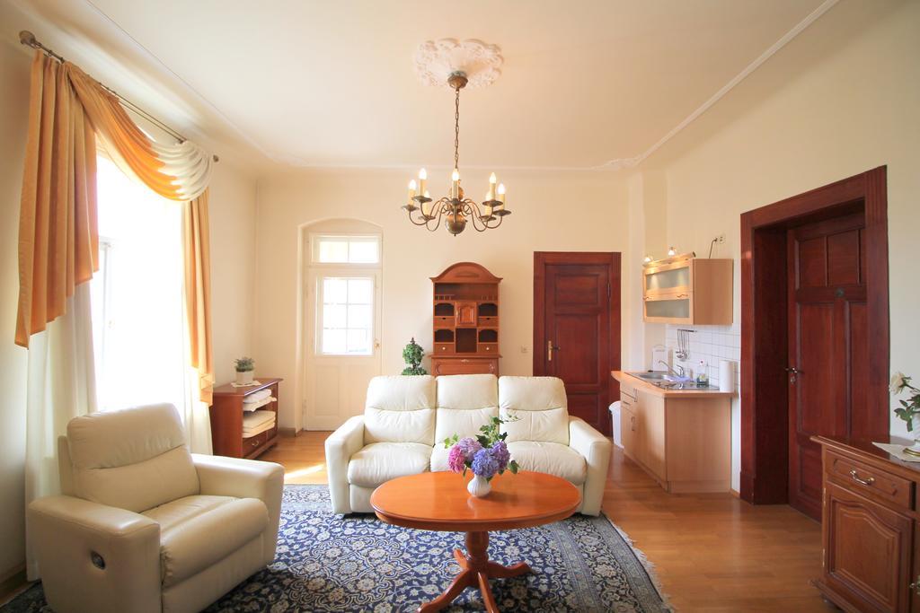 Hotel-Appartement-Villa Ulenburg Dresden Bagian luar foto